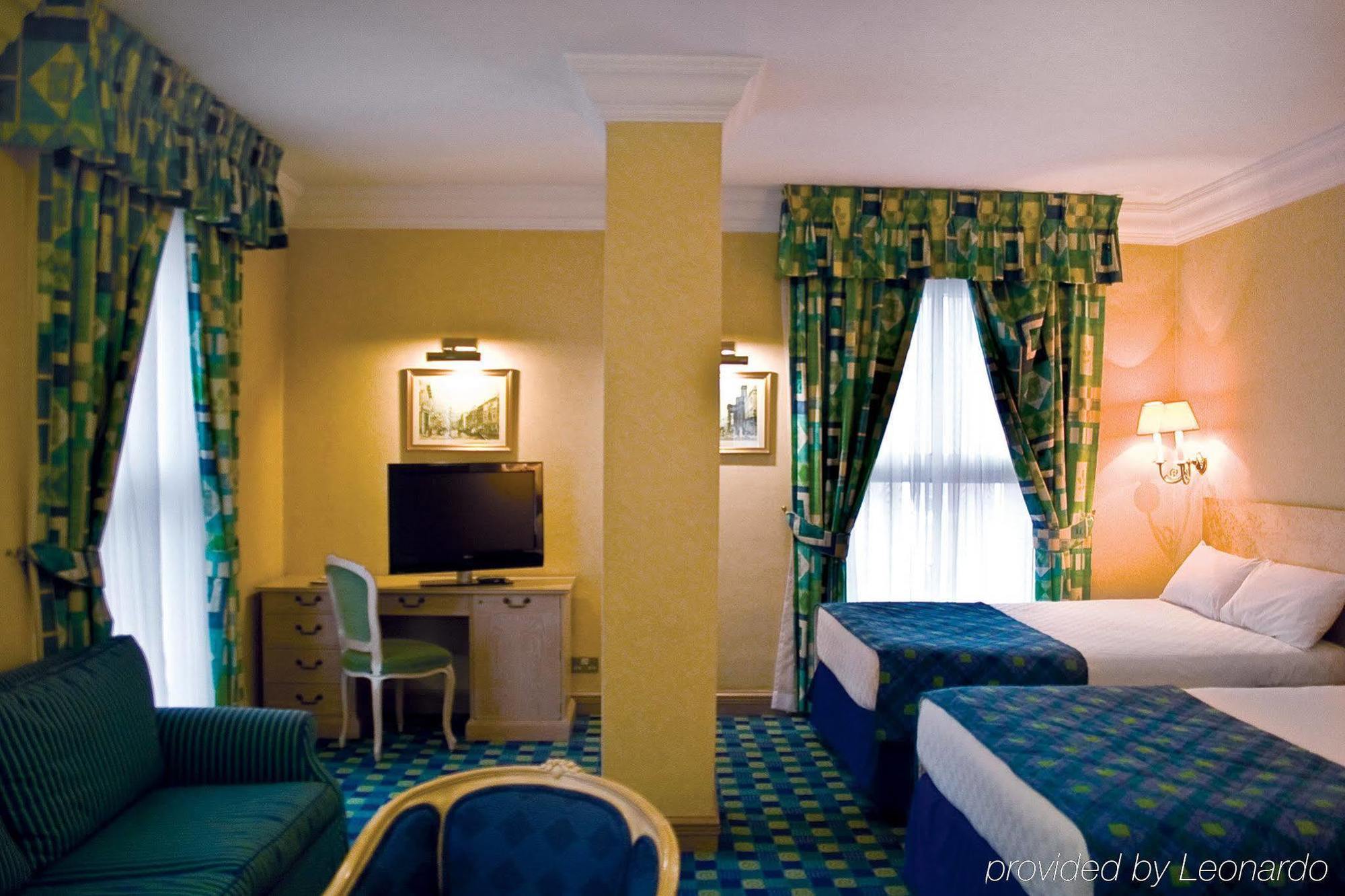 Thistle Westminster Hotel Лондон Екстериор снимка